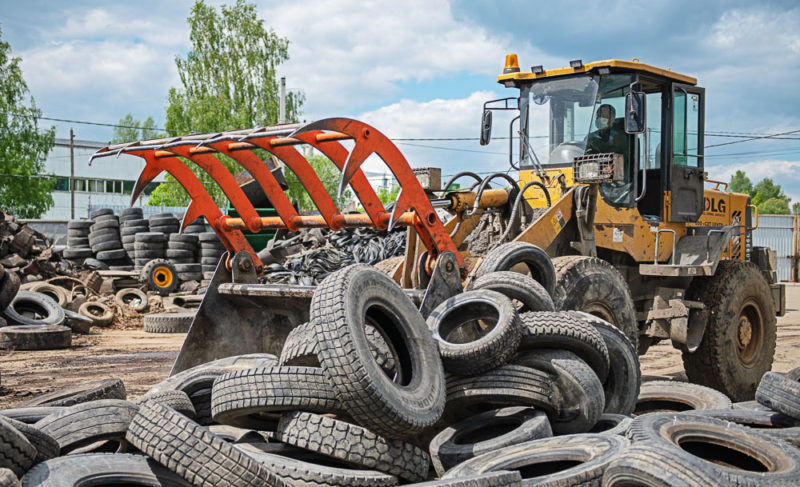 Из Рыбинска в Подмосковье увезли более 10 тонн покрышек