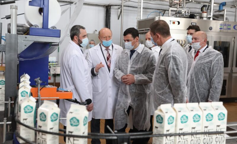 Визит губернатора: на сыродельно-молочном заводе в Угличе модернизировали производство. Объём инвестиций — почти два миллиарда