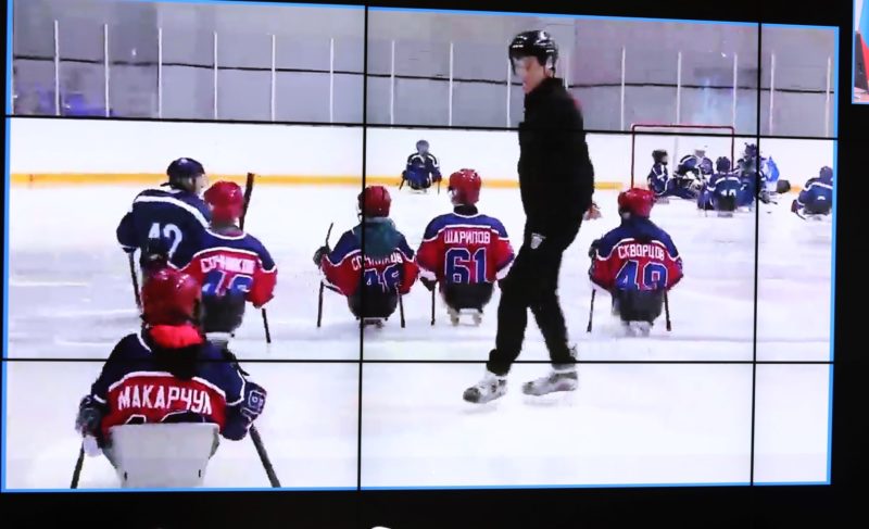 Новый этап развития следж-хоккея в регионе. Дмитрий Миронов принял участие в совещании на эту тему