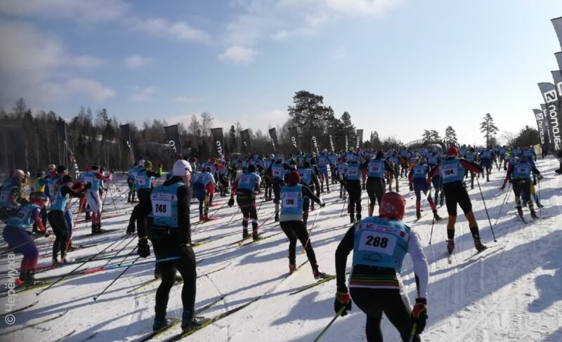 Под Рыбинском стартовал традиционный международный Дёминский лыжный марафон. Фото