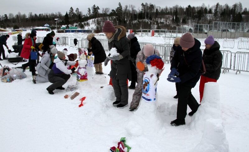 В Рыбинске до середины марта планируют слепить 950 снеговиков. Но как их будут считать — непонятно