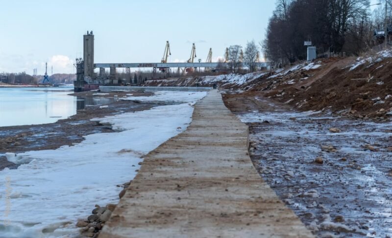 «Пользоваться тем, что там сегодня сделано нельзя». Мнение архитектора Николая Лосева о берегоукреплении. И фото