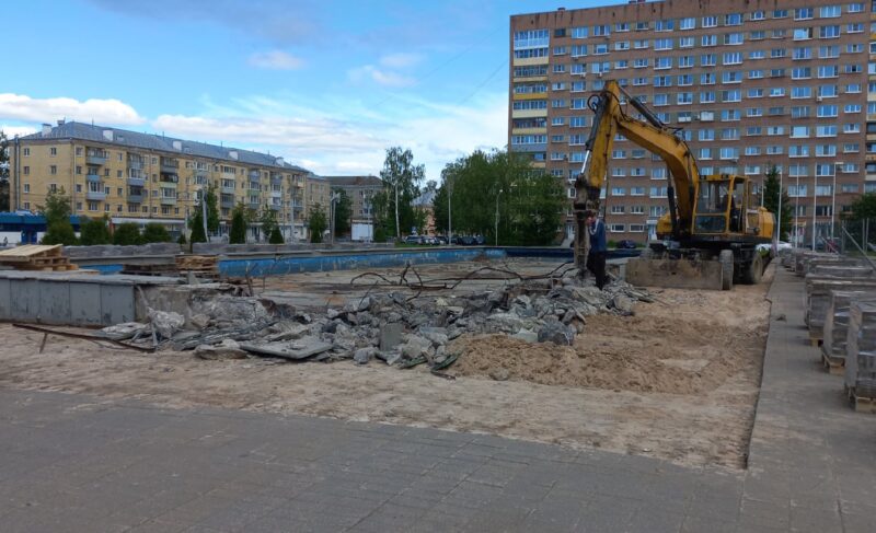 Фонтан снесут, деревья сохранят: что изменится на площади Дерунова