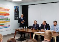 2021-05-28-9_Глава Рыбинска Денис Добряков