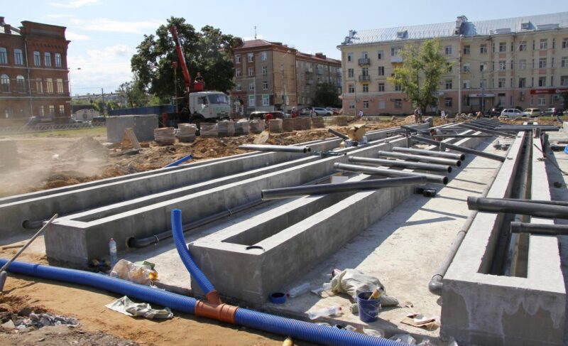 Ремонт площади Дерунова и Волжского парка. Похоже, в сроки всё же не укладываются