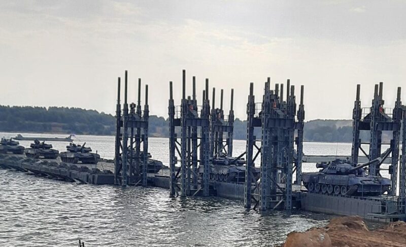 500 человек, 100 единиц спецтехники, строительство моста: под Рыбинском прошли военные учения