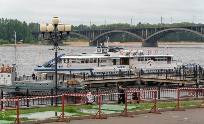 Теплоход «Бурлак» может сменить собственника в начале 2025 года