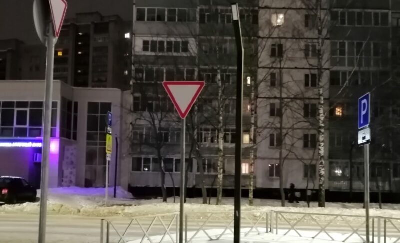 Контракт оплачен, но работы продолжаются. Комментарий администрации Рыбинска по ремонту участка на Моторостроителей