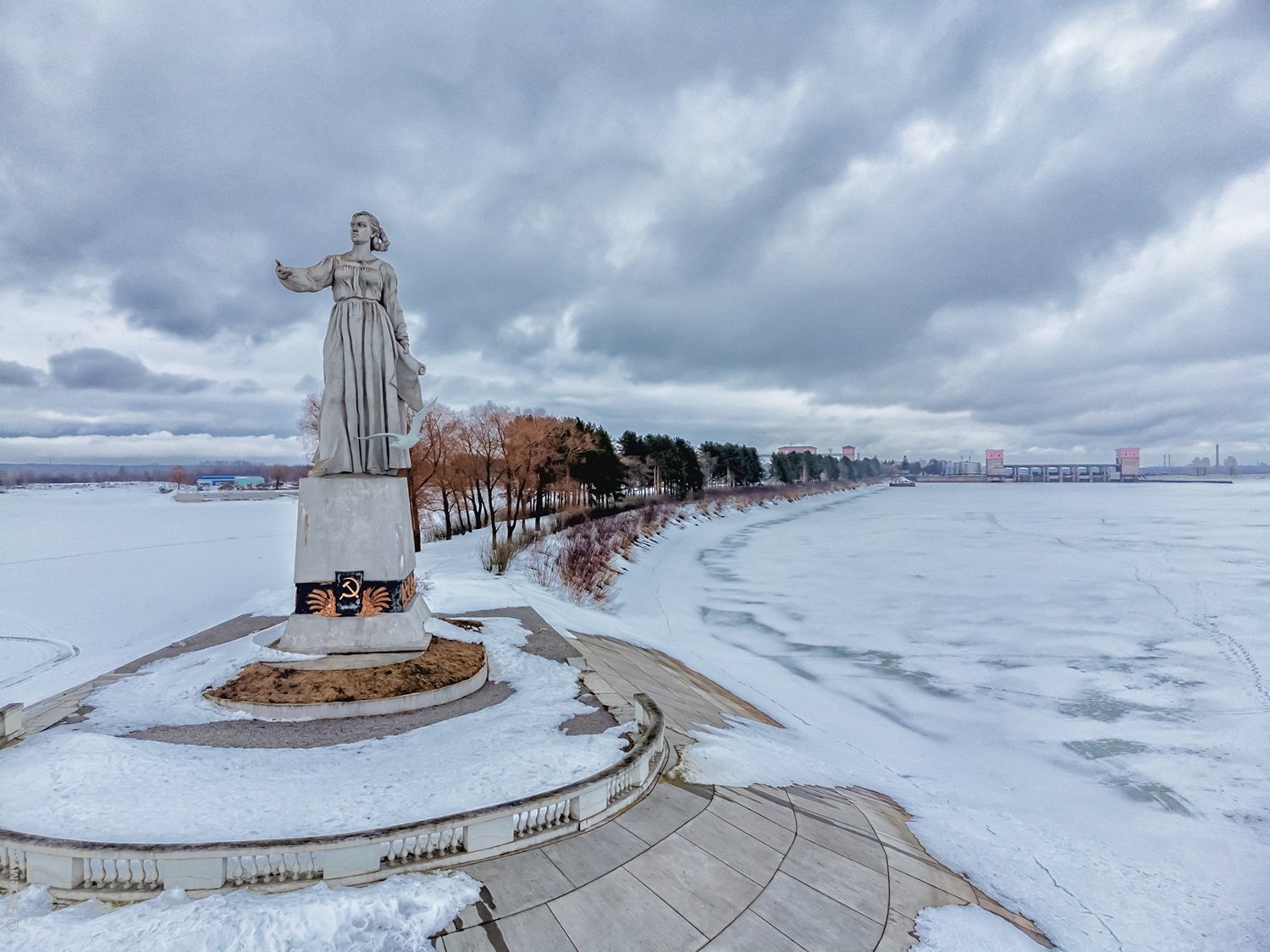 Имать Волга зимой Рыбинск