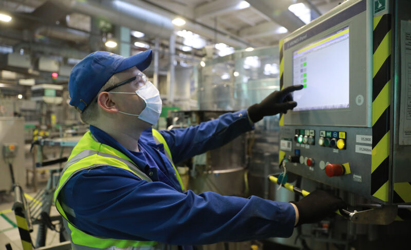 Врио губернатора: компания «Балтика» сохраняет все свои социальные обязательства