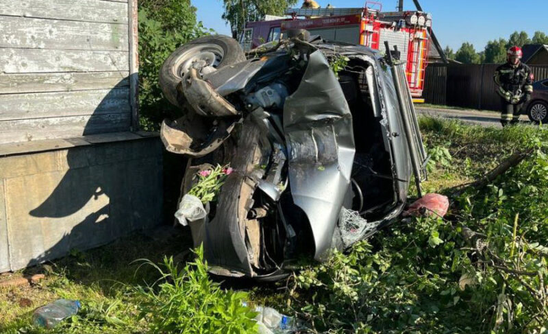 В ДТП под Рыбинском погиб мужчина. Ещё пять человек пострадали