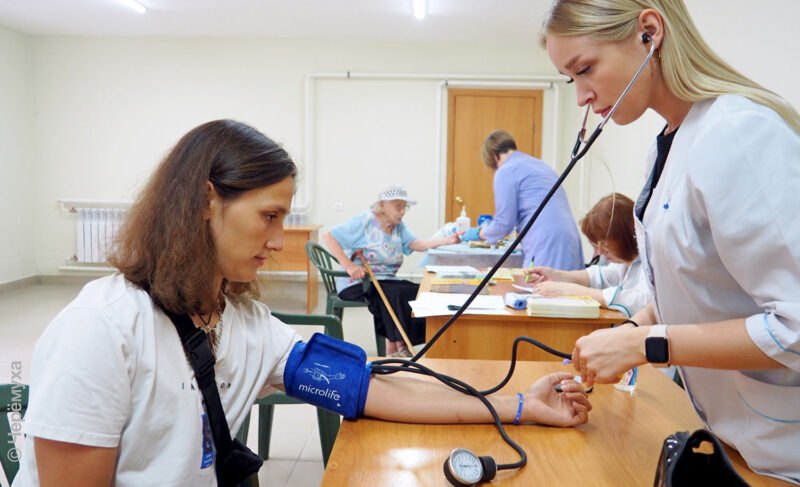 «Шаг к здоровью». Как в Рыбинске проходят экспресс-обследования. Репортаж из мобильного медпункта