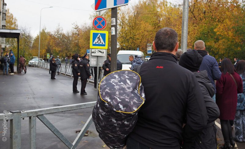 Правительство области: выплаты от региона получили почти 1400 мобилизованных и добровольцев