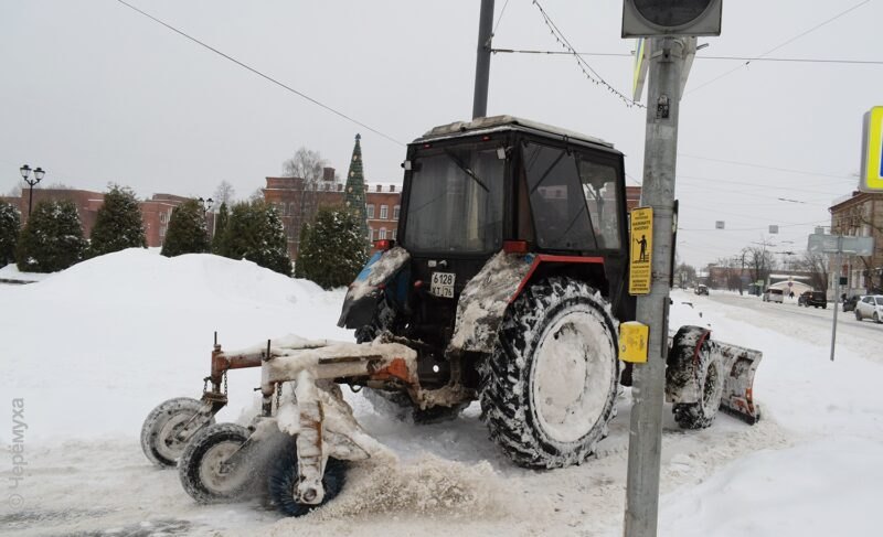 «ДЭС» готово взять в лизинг восемь тракторов за 46 миллионов рублей