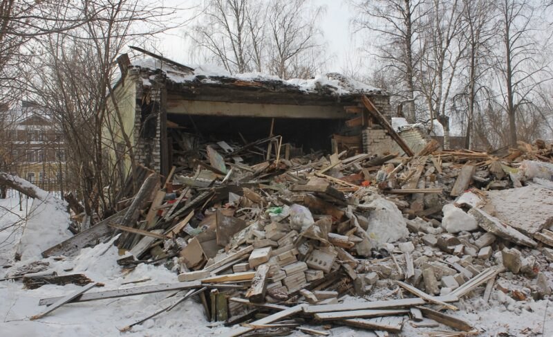 Снос здания на Чкалова: возбуждено уголовное дело по статье «халатность»