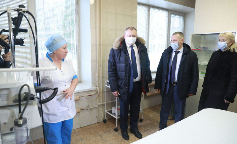 В регионе планируют провести ремонт в 104 медучреждениях