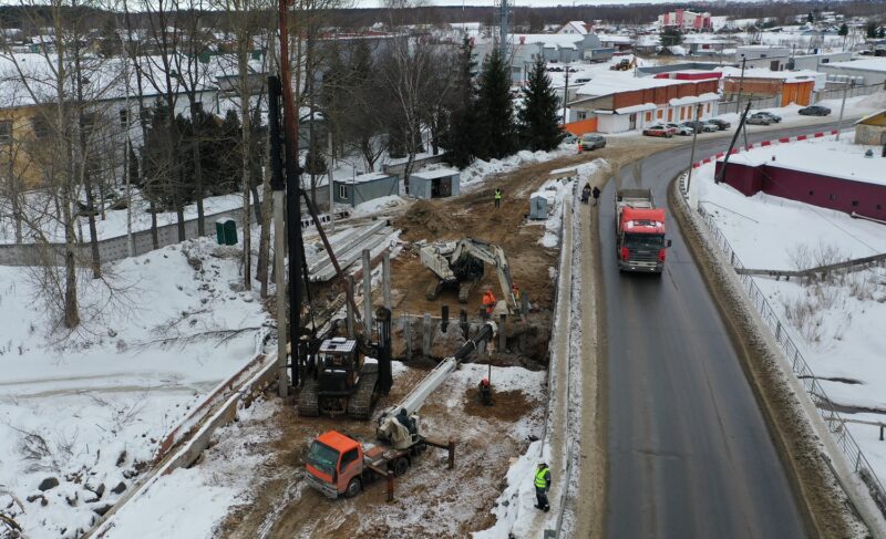 Дорожные новости. О строительстве моста, ремонте трассы Рыбинск — Арефино и автобусе-нарушителе