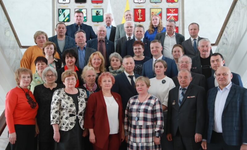 Общественные приёмные губернатора: с какими вопросами жители региона обращаются чаще