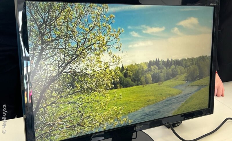 Согревающие стельки и уникальный дизайн привычных вещей. Воспитанники «Кванториума» представили свои проекты