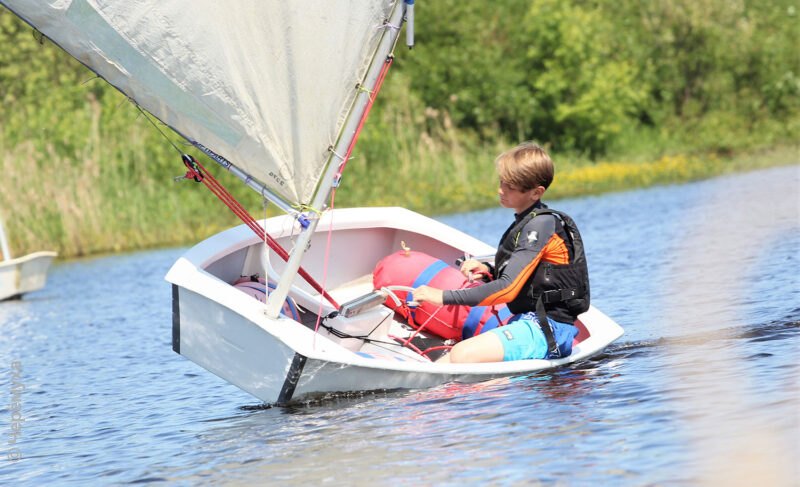 Рыбинские спортсмены получили гиревое оборудование и 10 яхт