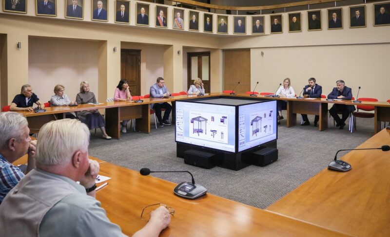 «Вопрос отложить». На Градсовете обсудили дизайн остановок, строительство магазинов и домов