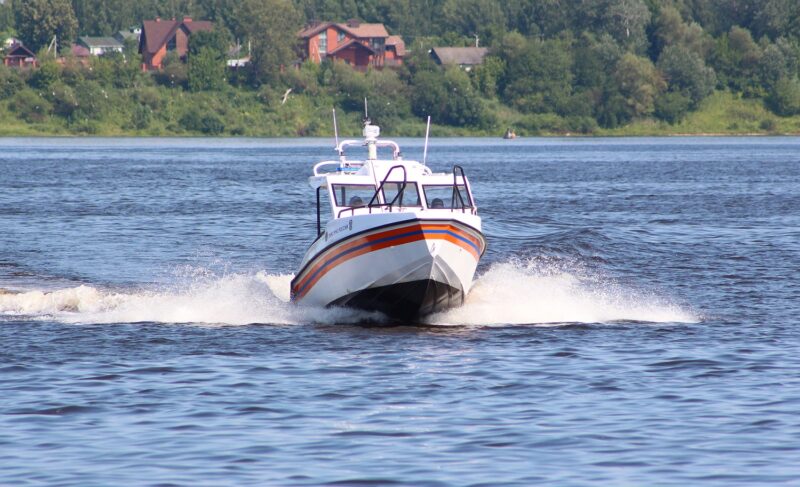 «Вымпел» завершил испытания катера для МЧС