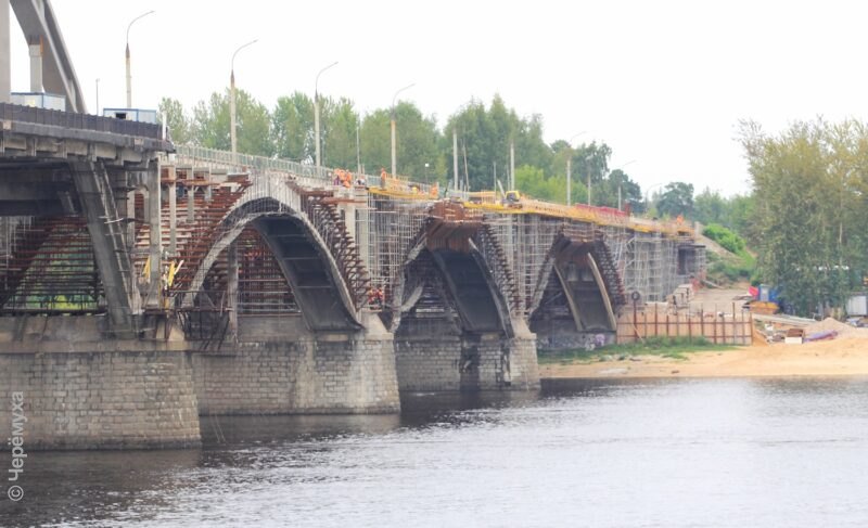 Правительство России выделит 100 миллионов на ремонт Волжского моста