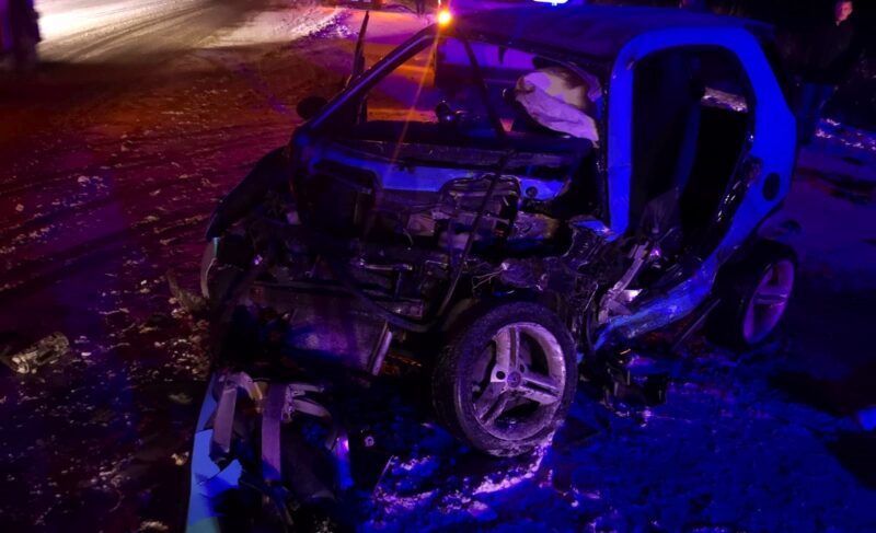 На трассе Ярославль — Рыбинск столкнулись две иномарки. Погиб водитель