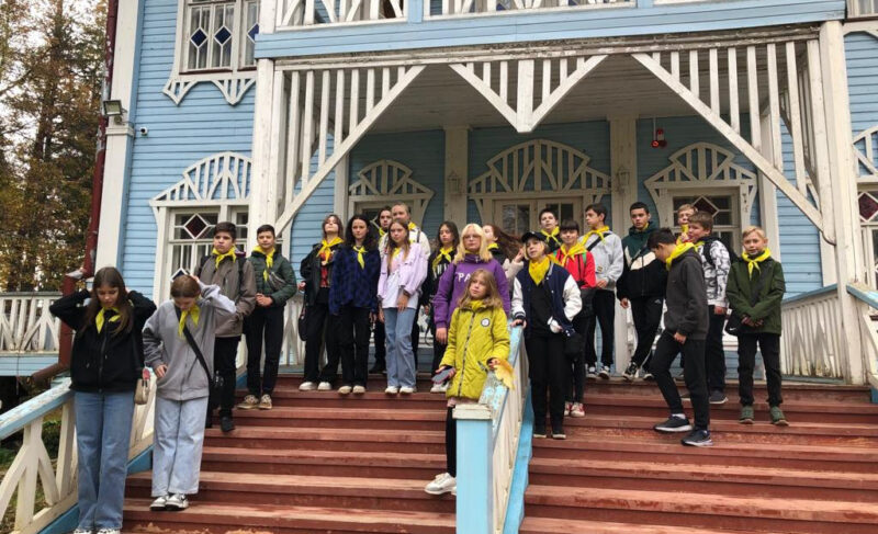 «Моя Россия»: школьники из Ивановской области побывали в Щелыково. Экскурсии организованы в рамках нацпроекта