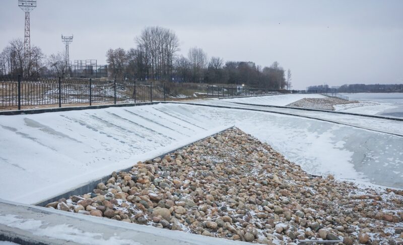 В сроки уложились, претензий нет: в Рыбинске завершили строительство берегоукрепления от «Полёта» до «Вымпела»
