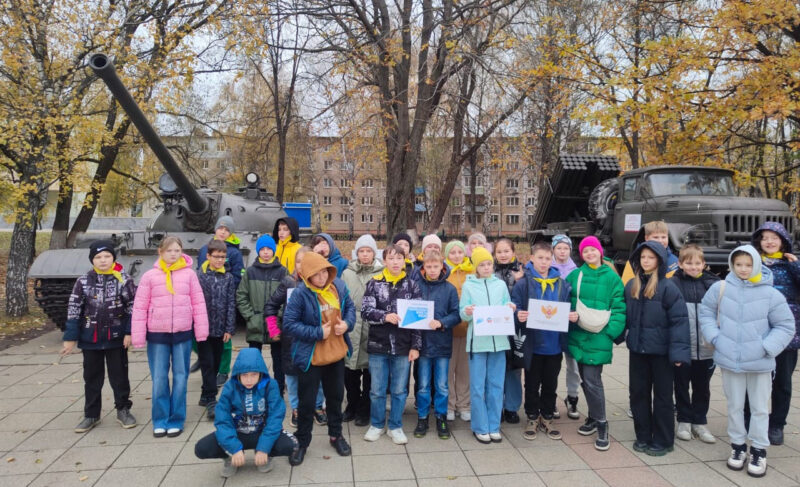 «Дороги Победы-2023». Для школьников и молодёжи в Ярославской области провели сотни патриотических экскурсий