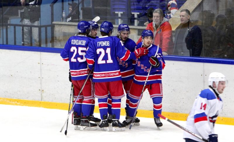 Не спонсорство, а договор на информсопровождение. Каким образом «РГ» поддерживает хоккейный «Полёт»?