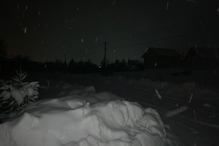 Новогодняя ночь без света. Из-за снегопада 31-го декабря в Рыбинском районе вновь отключилось электричество