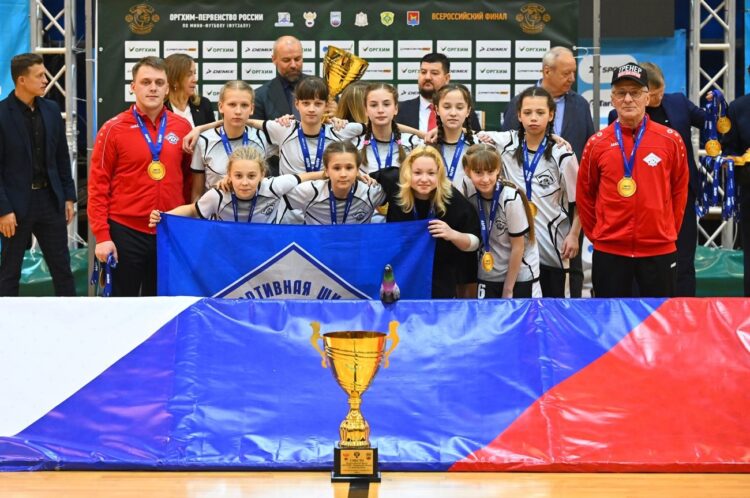 Команда девочек из Рыбинска стала лучшей в первенстве России по мини-футболу. И это первая победа в регионе