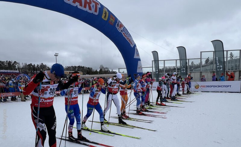 Александр Большунов и Светлана Заборская — лидеры Дёминского лыжного марафона-2024!