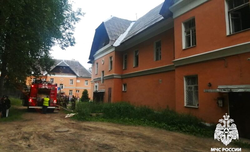 При пожаре на Моисеенко погибла женщина. СК проводит проверку