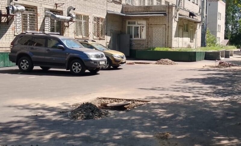 В регионе отремонтируют территории девяти больниц