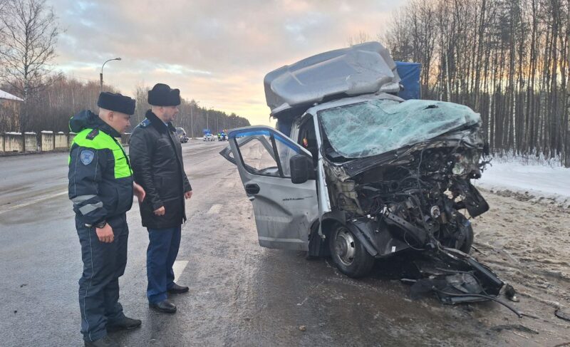 В момент аварии был пьян. Суд отправил под стражу участника ДТП с тремя погибшими под Ярославлем