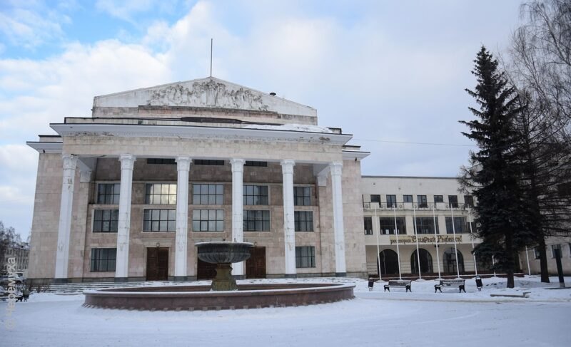 История Дворца: как в Рыбинске появился «Авиатор» и каким он был