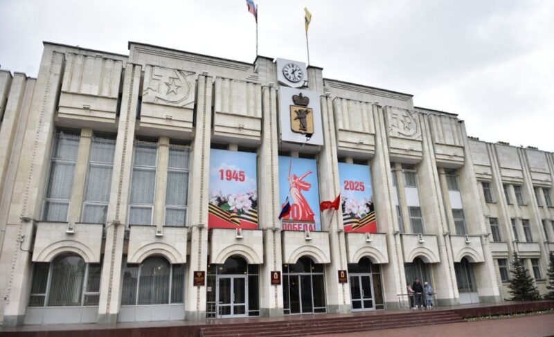 Михаил Евраев подписал новые документы по модернизации здравоохранения в регионе