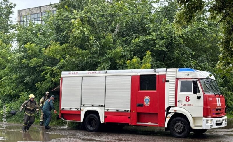Пожар в квартире на Карякинской: пожилому мужчине потребовалась госпитализация