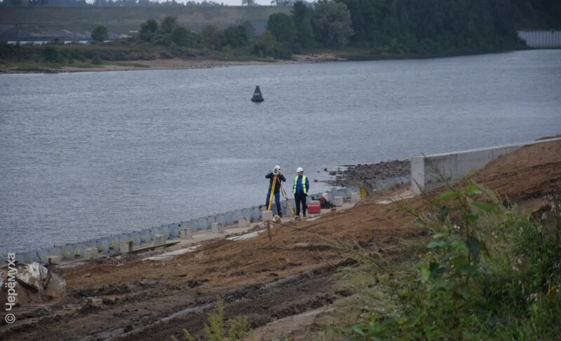 Берегоукрепление в Волжском: до сдачи объекта остался год