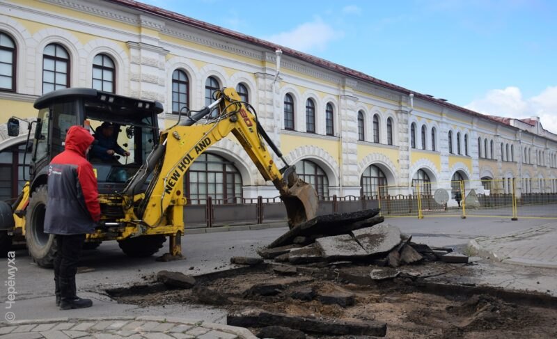 Раскопки у музея: движение по Волжской набережной закрыли на время работ «Рыбинской генерации». Фото