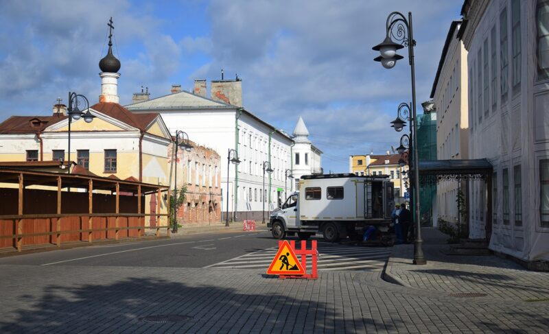 В Рыбинске ищут подрядчика для превращения Преображенского переулка в пешеходную зону с фонарщиком и велопарковками