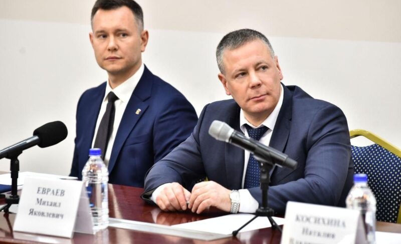 О чём говорили на конференции регионального отделения «ЕР» с участием Евраева