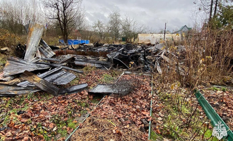 При пожаре в рыбинском садоводстве пострадал мужчина