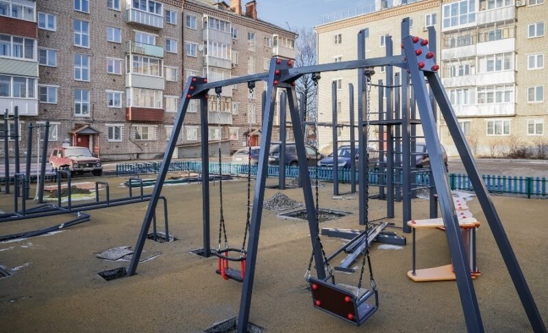 Год трудный, но с погодой повезло: ремонт дворов в Рыбинске обещают завершить в декабре