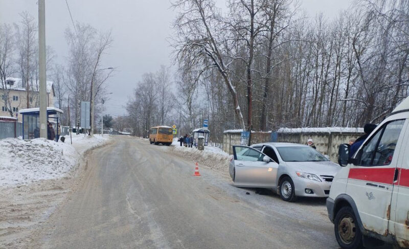 На улице Смирнова в Рыбинске машина сбила ребёнка