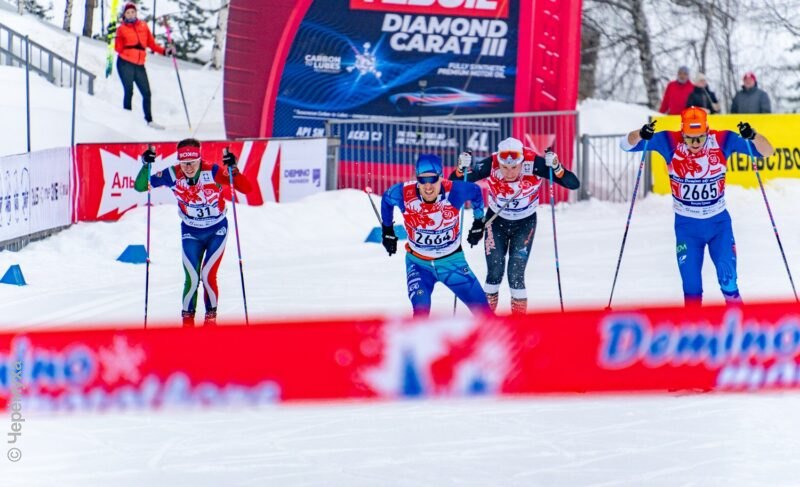 Борьба за главное золото. Фоторепортаж с 50-километровой гонки Ростех Дёминского лыжного марафона