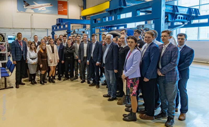 «Не бойтесь задавать вопросы и не стесняйтесь возможностей»